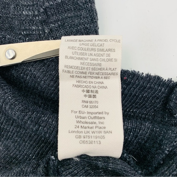 We The Free Split Back Turtleneck Raw Seams Long Sleeve Charcoal - Picture 7 of 13